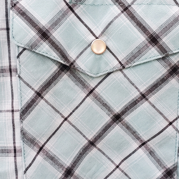 Wrangler western button down pearl snap shirt - Picture 2 of 3